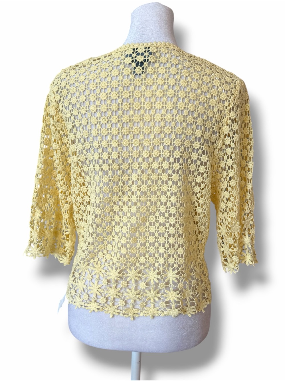 Rabbit Rabbit Rabbit Designs Yellow Floral Lace Single Button Crocheted Cardigan - Picture 3 of 16